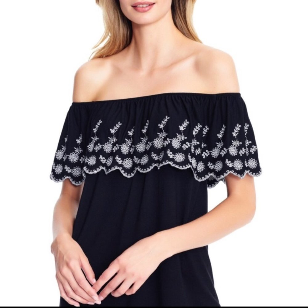 Adrianna Papell Off-The-Shoulder Embroidered Top Black Scalloped Hem Vacation-L